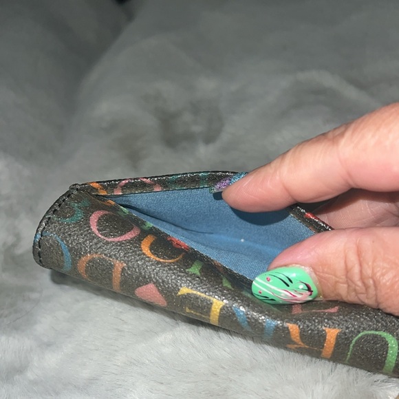 Dooney & Burke credit card holder wristletlet - Picture 5 of 5